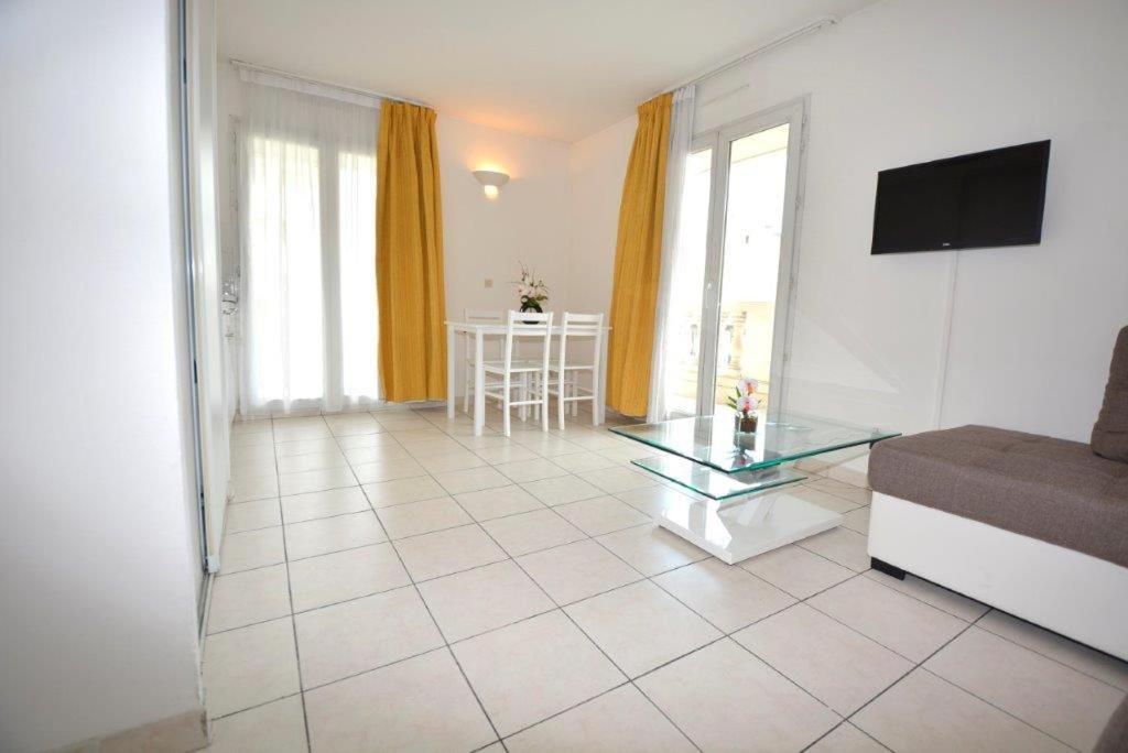 Palais Des Domes Piscine Et Parking Apartman Nizza Kültér fotó