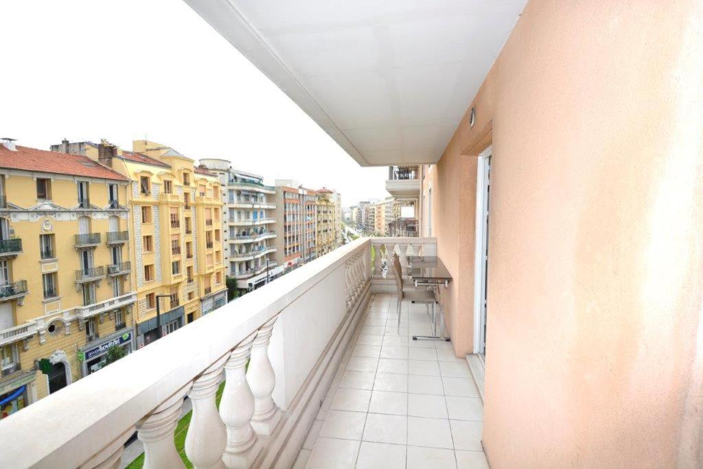 Palais Des Domes Piscine Et Parking Apartman Nizza Kültér fotó
